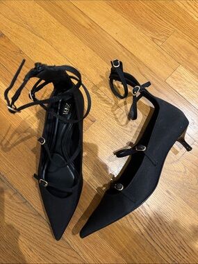 Zara Black Kitten Heel Pumps.